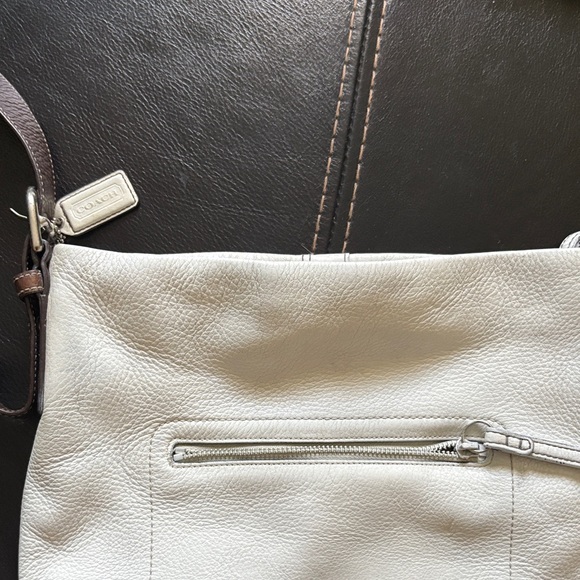 Coach - Picture 2 of 5